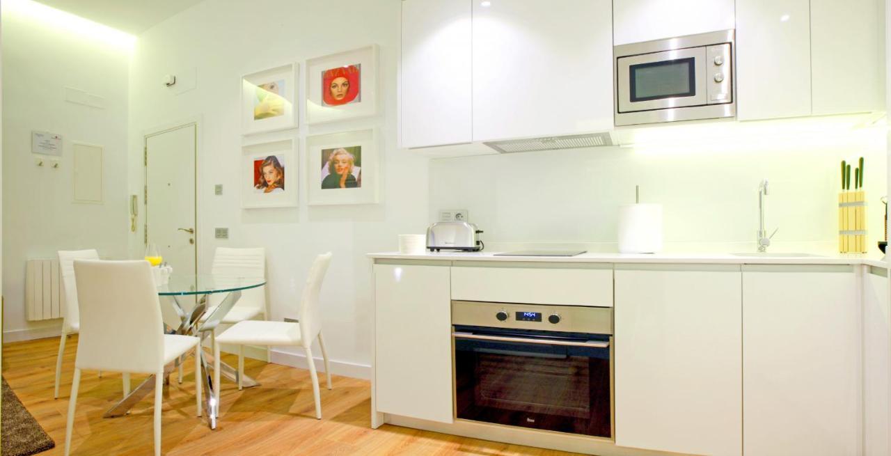 Prado Suite Madrid Esterno foto