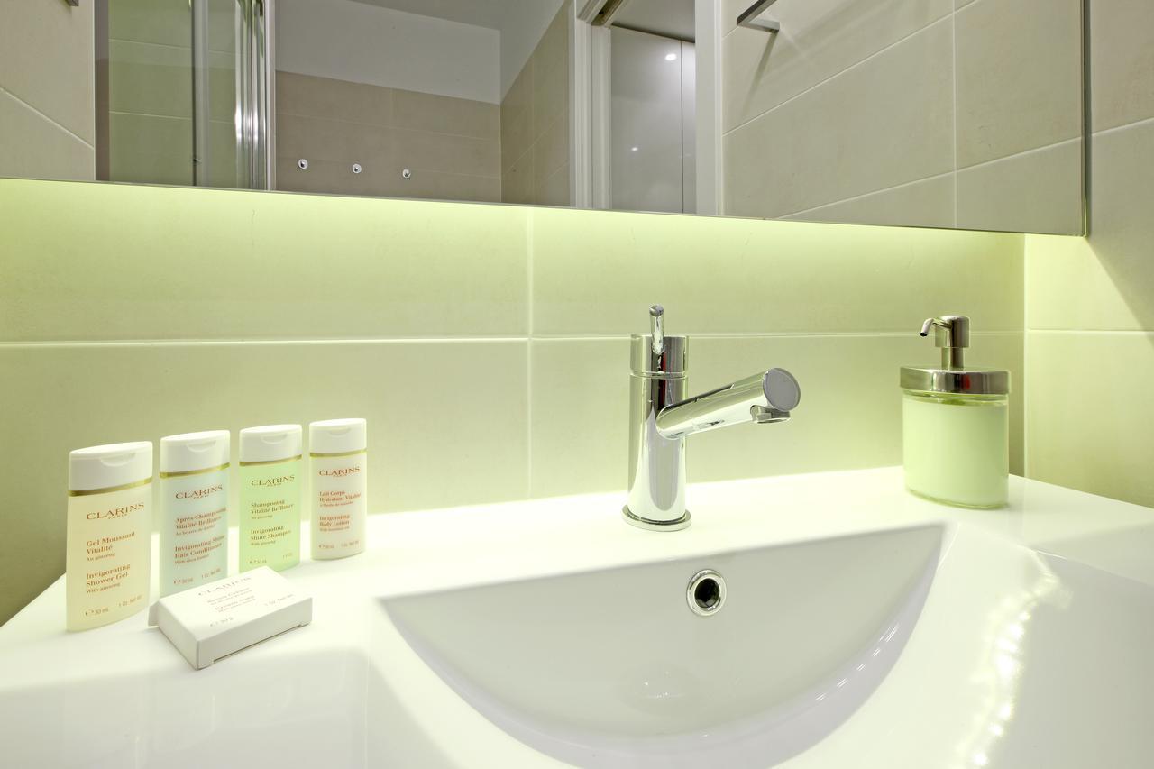 Prado Suite Madrid Esterno foto