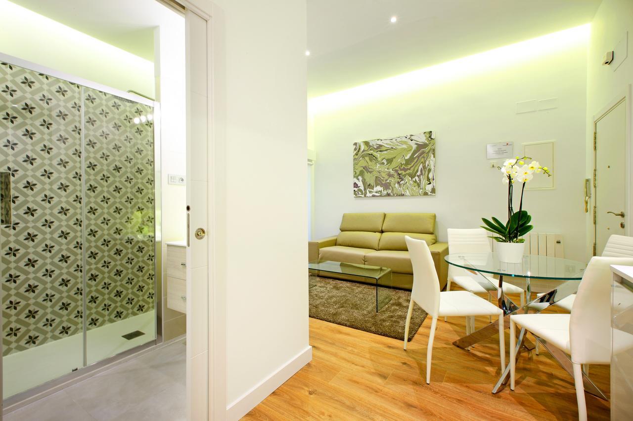 Prado Suite Madrid Esterno foto