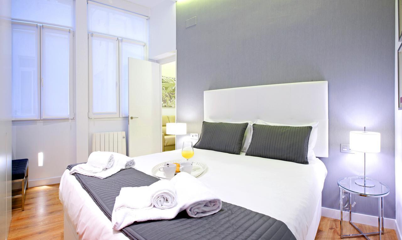 Prado Suite Madrid Esterno foto